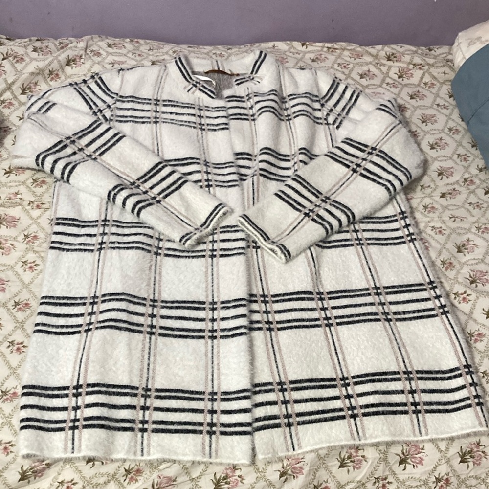 Belledini white plaid Cardigan